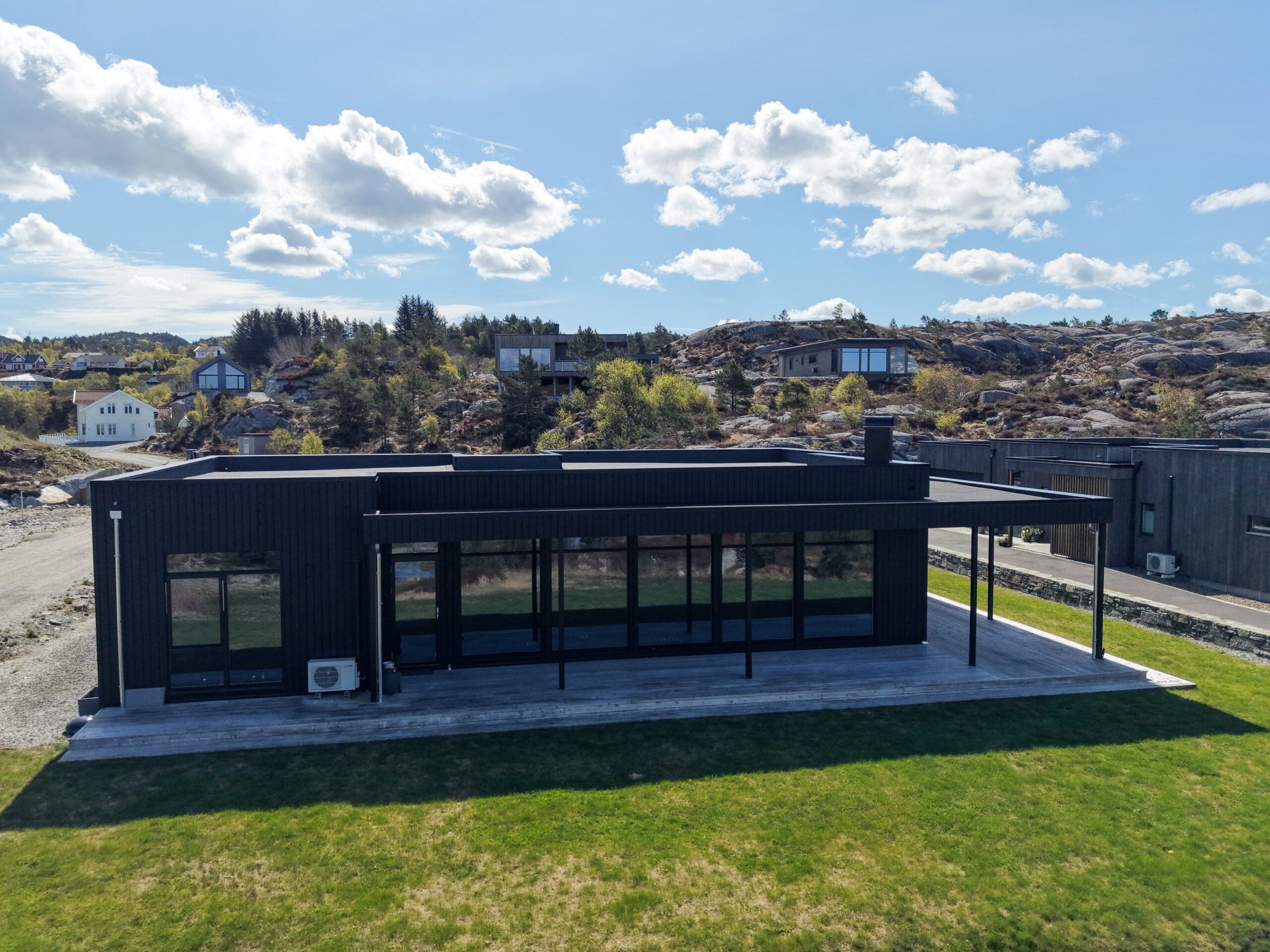 Moderne hus bygget på Kvitaneset i Sveio - Berge Hus